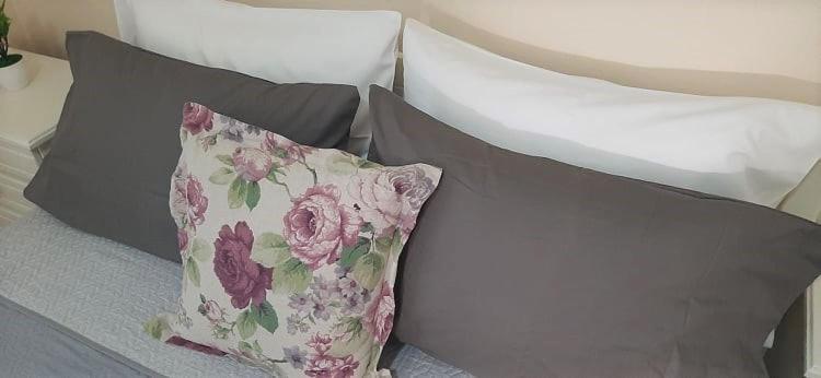 Evelyn Home Limenas  Luaran gambar